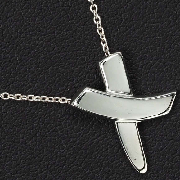 TIFFANY & CO. Kiss Necklace - Picture 3 of 8